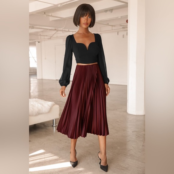 NWT Lulus Say it Again Black Tie-Back Long Sleeve Crop Top - Picture 3 of 7